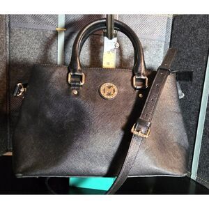 Cross Grain Leather Metro City - Like New!